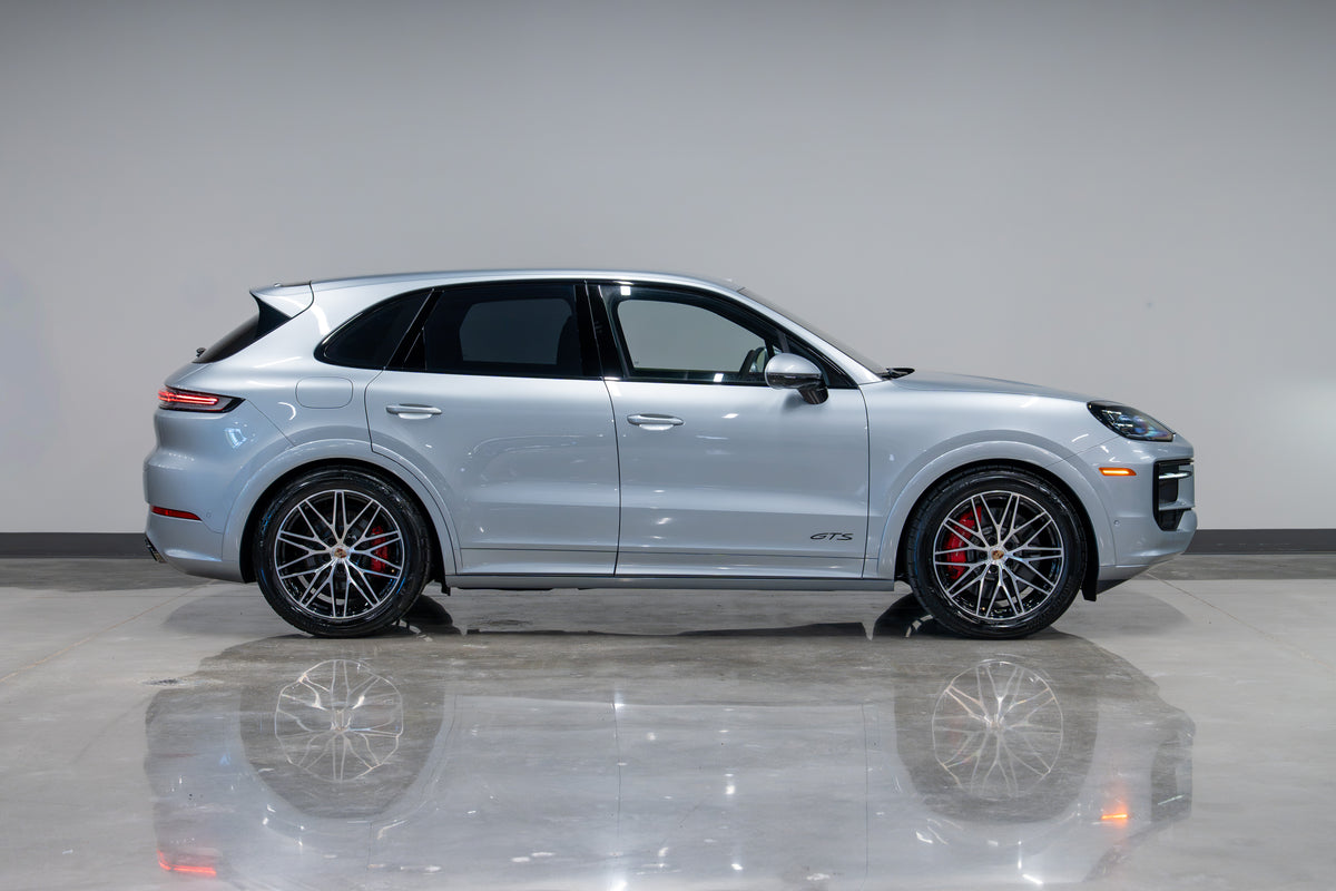 2025 Porsche Cayenne GTS