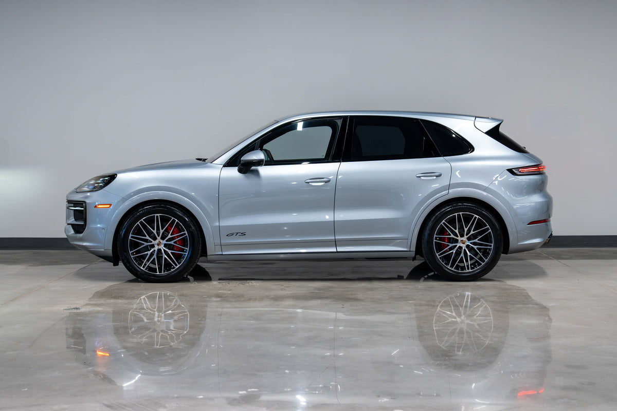 2025 Porsche Cayenne V8 GTS