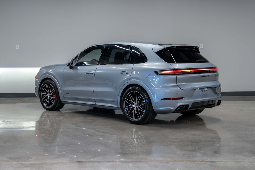 2025 Porsche Cayenne V8 GTS